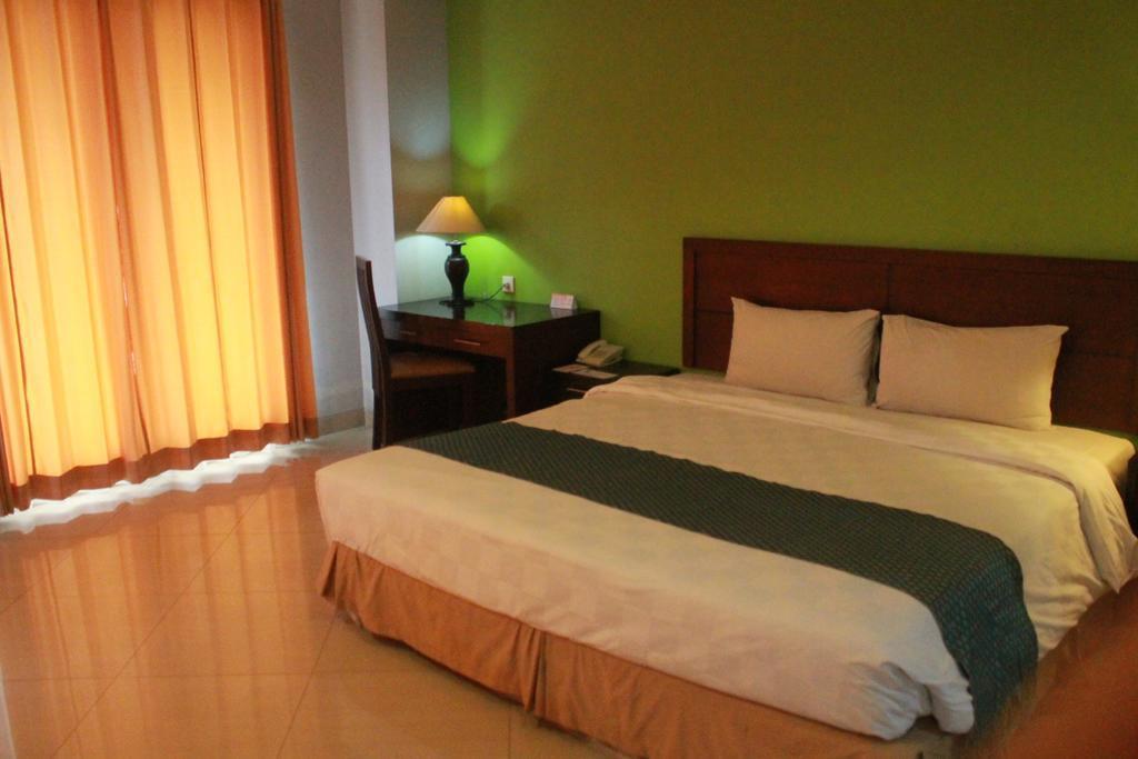Hotel Town House Bukit Damai Indah Balikpapan  Exteriér fotografie