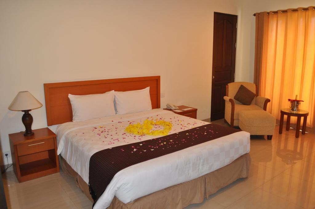 Hotel Town House Bukit Damai Indah Balikpapan  Exteriér fotografie