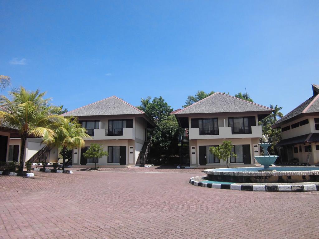 Hotel Town House Bukit Damai Indah Balikpapan  Exteriér fotografie