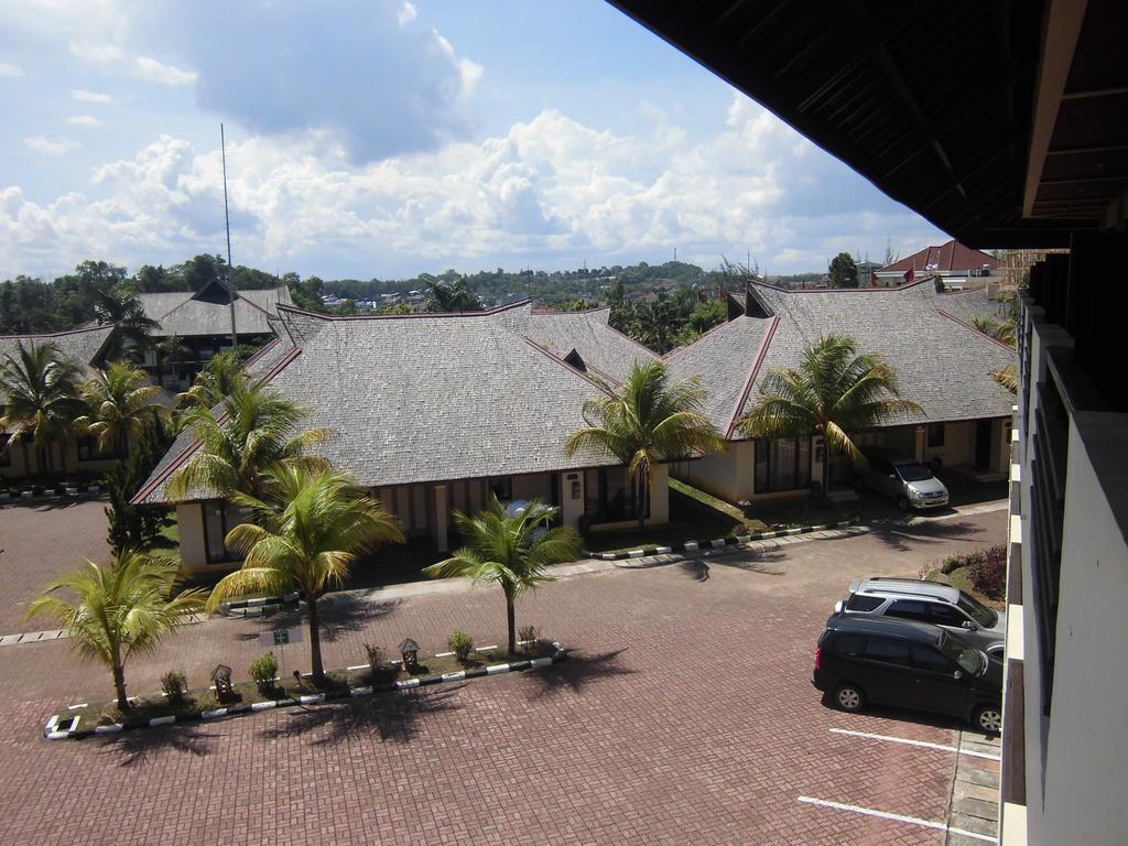 Hotel Town House Bukit Damai Indah Balikpapan  Exteriér fotografie